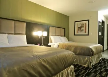 Carlyle Western Star Inn & Suites hotel thumbnail 4