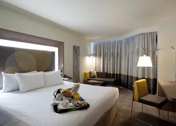 Novotel Toronto North York hotel thumbnail 7