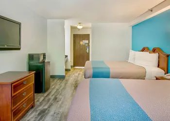 Motel 6 Grand Rivers, KY hotel thumbnail 8