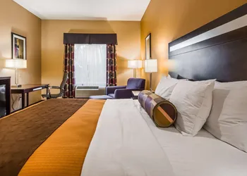 Best Western Plus Kenedy Inn hotel thumbnail 3