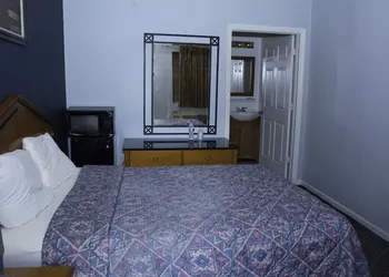 At 9 Motel Near Freehold I-195 hotel thumbnail 5