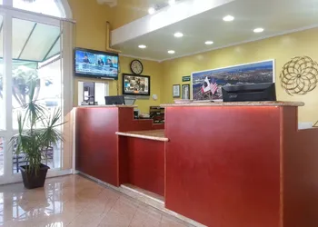 Vagabond Inn San Pedro hotel thumbnail 2