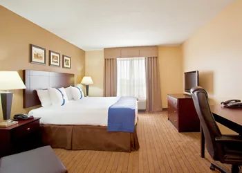 Holiday Inn Aurora North - Naperville by IHG hotel thumbnail 4