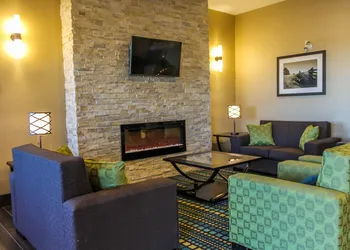 Best Western Plus Moosomin Hotel hotel thumbnail 5