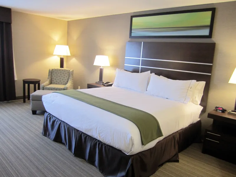 Holiday Inn Express Golden-Kicking Horse by IHG hotel detail image 6