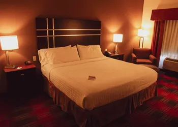 Holiday Inn Express & Suites Cumberland - La Vale by IHG hotel thumbnail 3