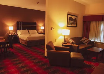 Holiday Inn Express & Suites Cumberland - La Vale by IHG hotel thumbnail 4