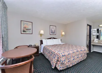 Americas Best Value Inn Augusta S hotel thumbnail 6