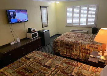 Travelodge by Wyndham Odessa hotel thumbnail 3