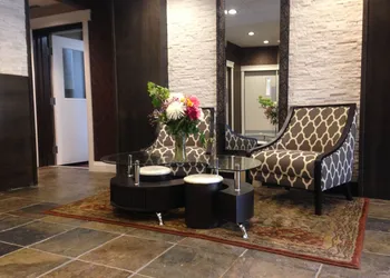 Days Inn by Wyndham Sylvan Lake hotel thumbnail 3