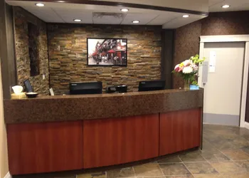 Days Inn by Wyndham Sylvan Lake hotel thumbnail 4