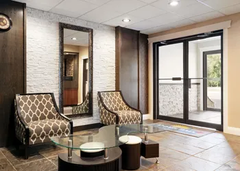 Days Inn by Wyndham Sylvan Lake hotel thumbnail 6