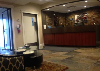 Days Inn by Wyndham Sylvan Lake hotel thumbnail 8
