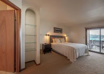Pend Oreille Shores Resort hotel thumbnail 3