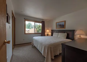 Pend Oreille Shores Resort hotel thumbnail 4