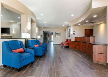 Comfort Inn & Suites Van Buren - Fort Smith hotel thumbnail 3