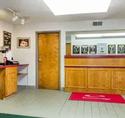 Econo Lodge Mifflintown hotel detail image 3