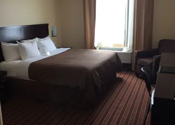 Poplar Tree Inn hotel thumbnail 3