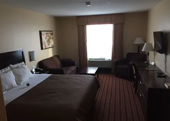 Poplar Tree Inn hotel thumbnail 4