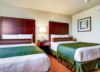 Castle Rock Inn & Suites hotel thumbnail 6