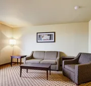 Castle Rock Inn & Suites hotel detail image 7