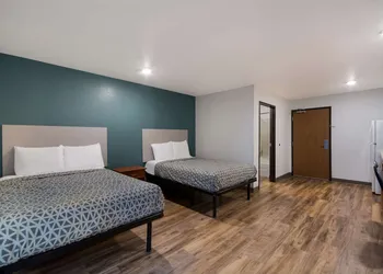 WoodSpring Suites Augusta Fort Eisenhower hotel thumbnail 5