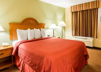 Quality Inn South Hill I-85 hotel thumbnail 8