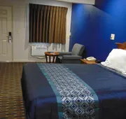 Corcoran Country Inn hotel detail image 4