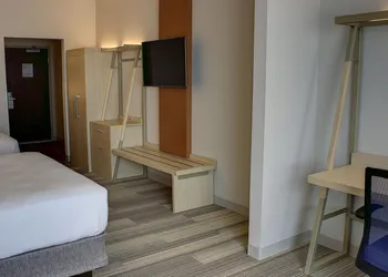 Holiday Inn Express & Suites Spencer by IHG hotel thumbnail 7