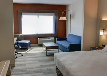 Holiday Inn Express & Suites Spencer by IHG hotel thumbnail 8