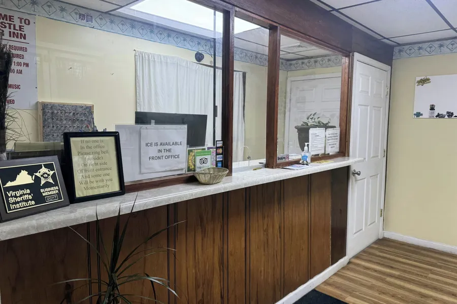 Fincastle Motor Inn hotel detail image 2