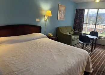 Fincastle Motor Inn hotel thumbnail 5