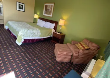 Innkeeper Motel hotel thumbnail 4