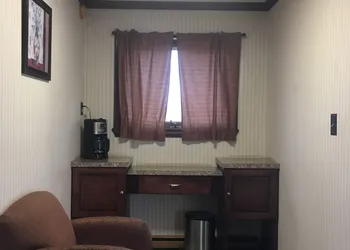 Budget Inn Clearfield hotel thumbnail 2