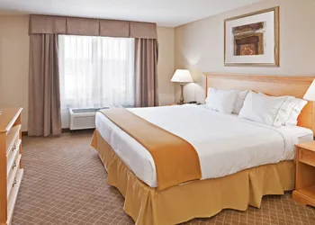 Holiday Inn Express & Suites Chesterfield by IHG hotel thumbnail 3