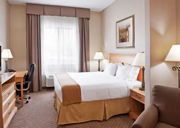 Holiday Inn Express & Suites Chesterfield by IHG hotel thumbnail 8