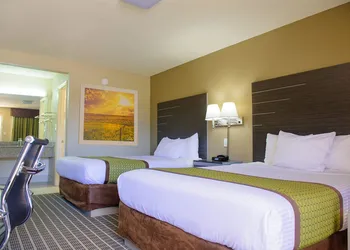 Clarion Pointe Athens I-65 hotel thumbnail 5