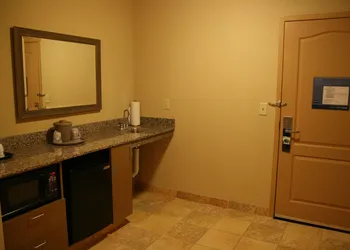 Hampton Inn & Suites Mobile Providence Park/Airport hotel thumbnail 7