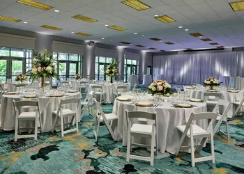 Renaissance Shoals Resort & Spa hotel thumbnail 4