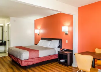 Motel 6 Saraland, AL hotel thumbnail 6