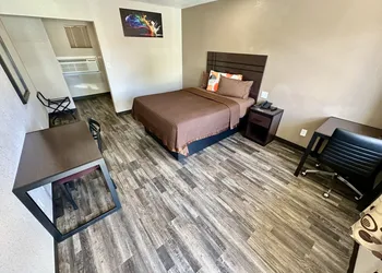 West Inn NAU - Downtown Flagstaff hotel thumbnail 2
