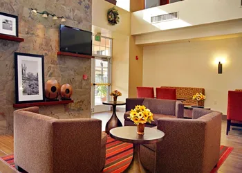Hampton Inn & Suites Phoenix/Scottsdale hotel thumbnail 2