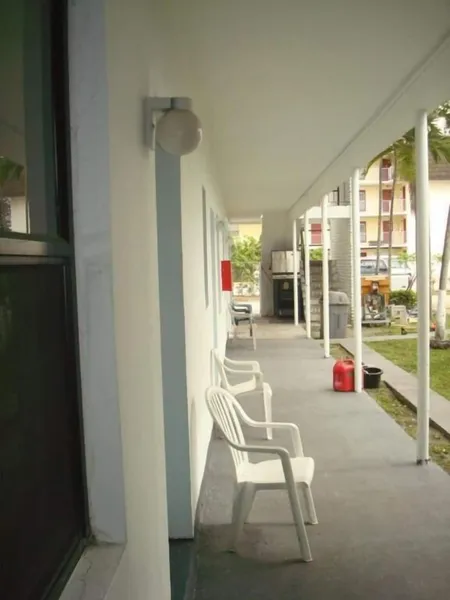 Miami Springs Inn hotel detail image 6