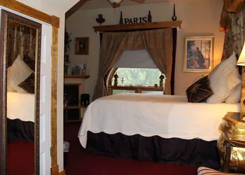 All Seasons Inn hotel thumbnail 3