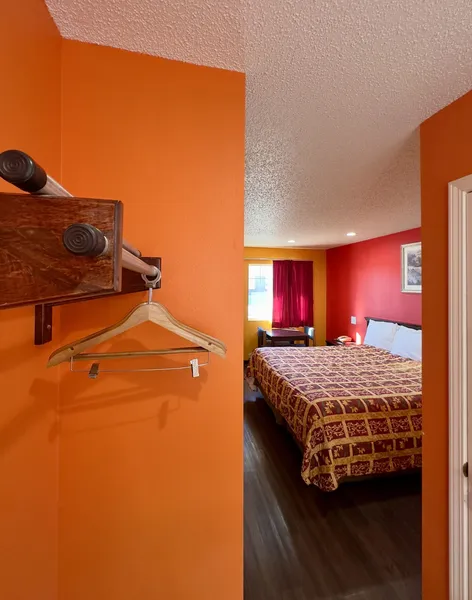 Razorback Inn hotel detail image 6