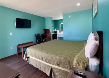Razorback Inn hotel thumbnail 7