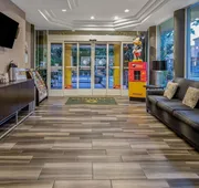 La Quinta Inn & Suites by Wyndham Anaheim hotel detail image 3