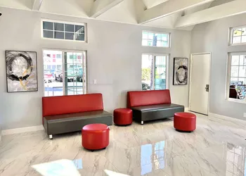 Ramada by Wyndham Anaheim Convention Center hotel thumbnail 2
