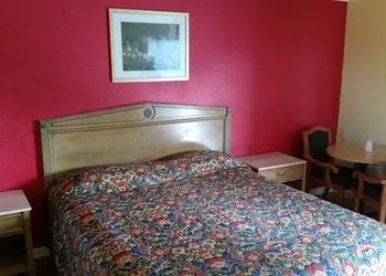 Economy Inn Antioch hotel thumbnail 7