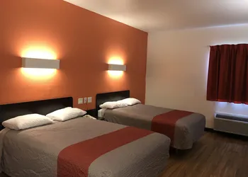 Motel 6 Woodway, TX hotel thumbnail 6